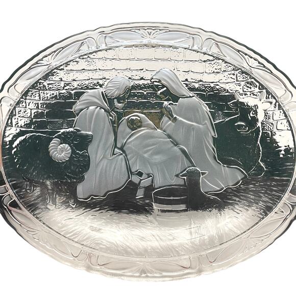 MIKASA Glass Etched NATIVITY CHRISTMAS PLATTER With Box - 9.25" - Picture 2 of 5